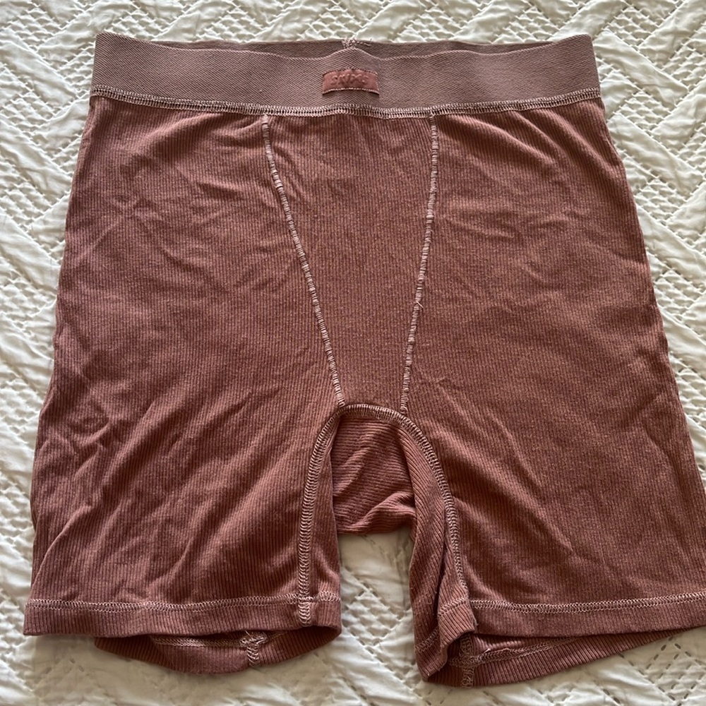 Skims ribbed shorts